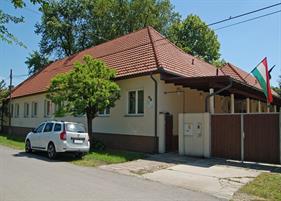 Almássy Kálmánné téri szociális és közösségi központ (Gyula)